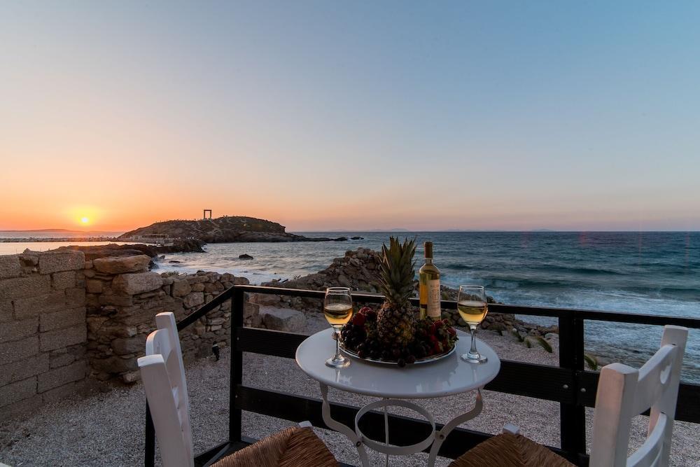 Portara Seaside Luxury Suites Naxos City Zewnętrze zdjęcie